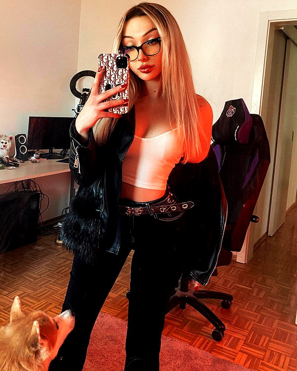aryssa614 instagram image archive image