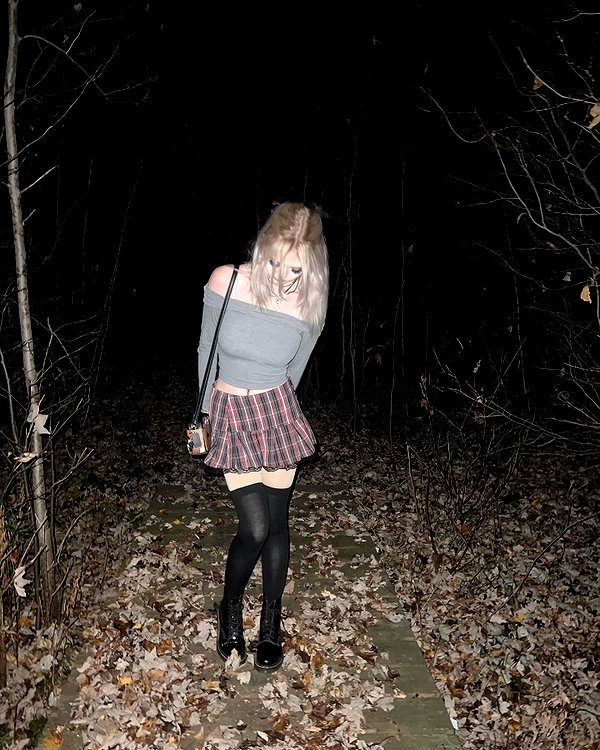 ashley.scarr instagram image archive image