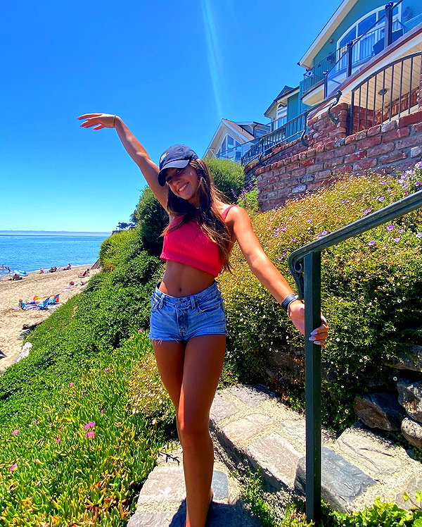 ashleyyhaddad instagram image archive image
