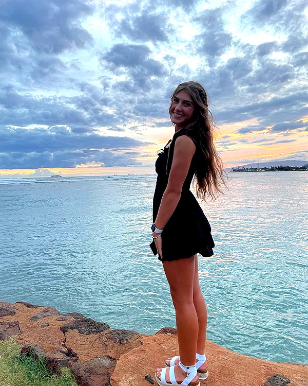 ashleyyhaddad instagram image archive image