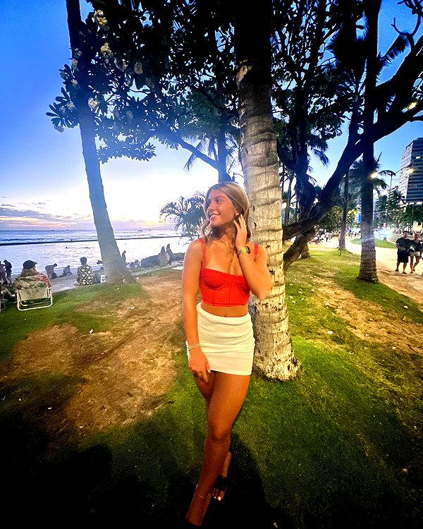 ashleyyhaddad instagram image archive image