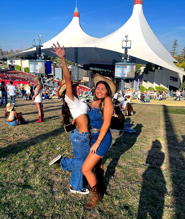 avaabreu instagram image archive image