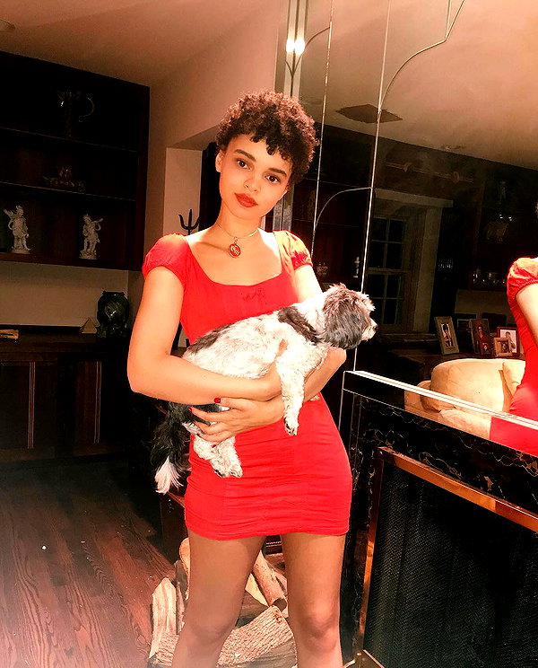 avasophiabrown instagram image archive image