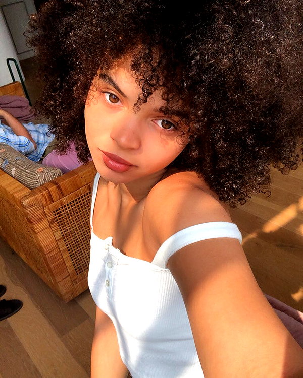 avasophiabrown instagram image archive image