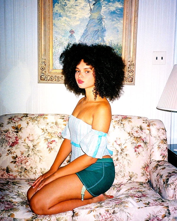 avasophiabrown instagram image archive image
