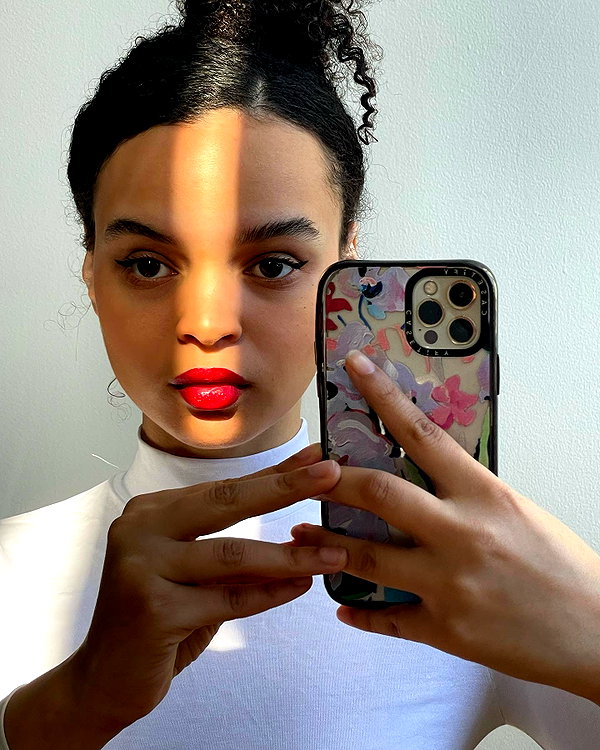 avasophiabrown instagram image archive image