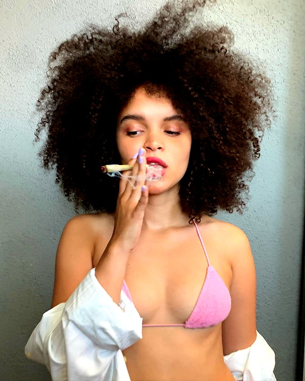 avasophiabrown instagram image archive image
