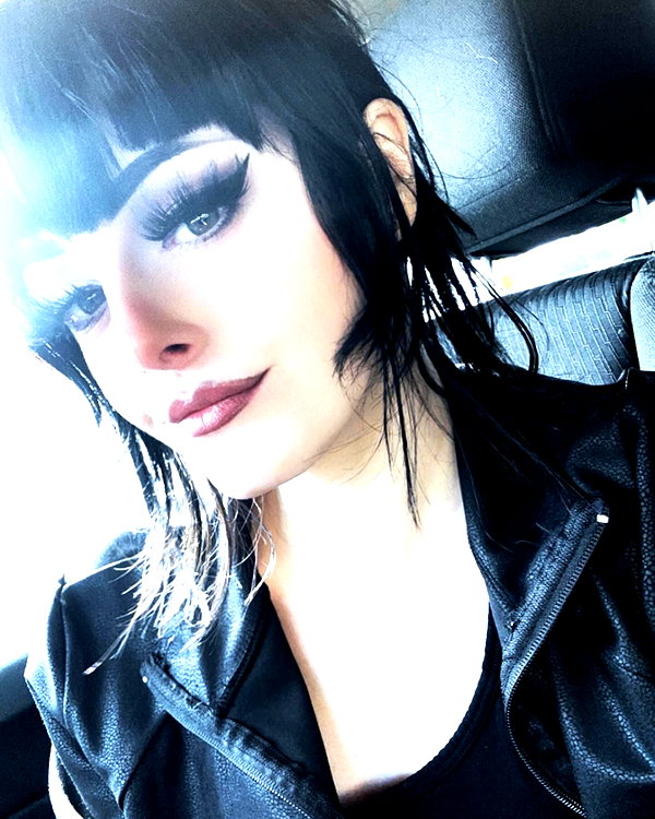 awnii_thezombiie instagram image archive image