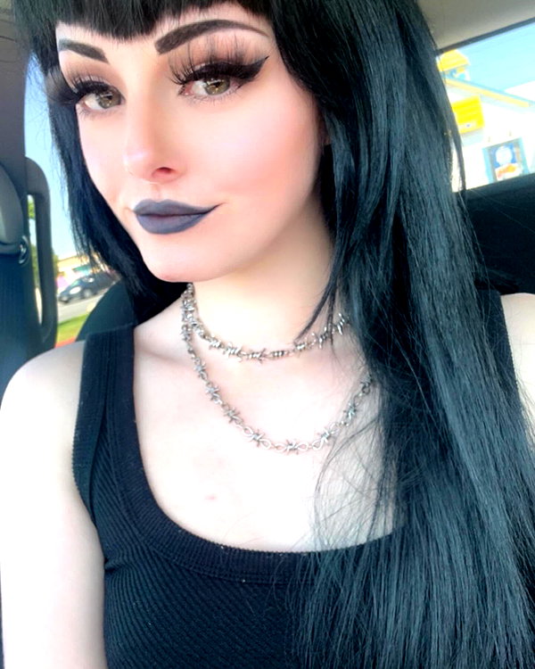 awnii_thezombiie instagram image archive image