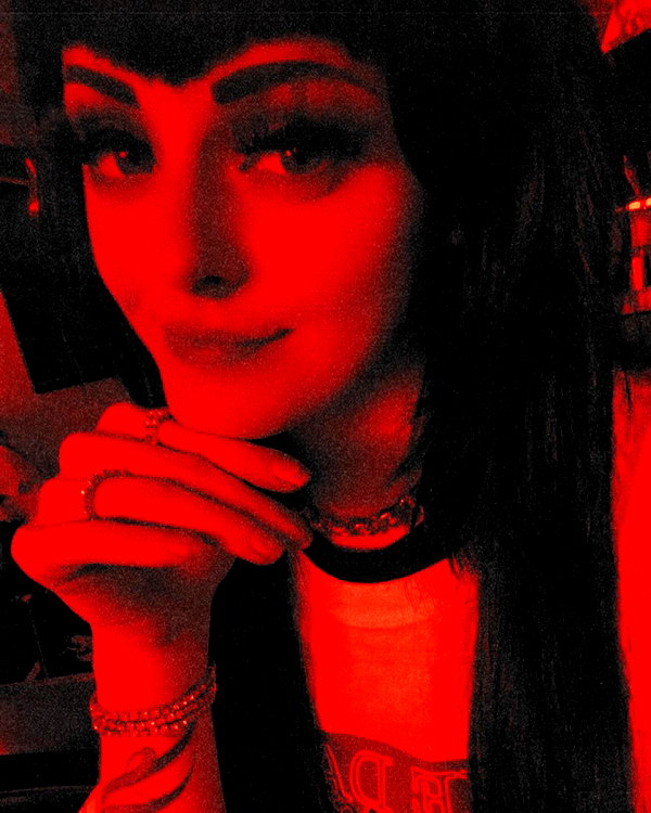 awnii_thezombiie instagram image archive image