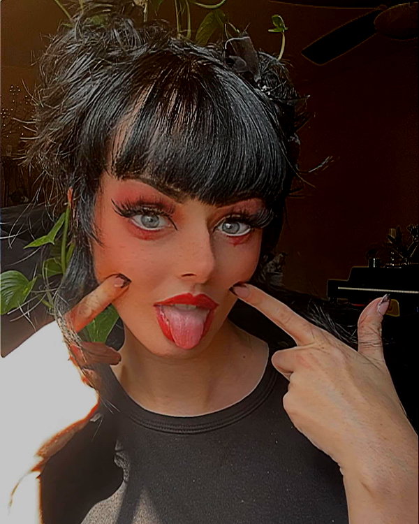 awnii_thezombiie instagram image archive image