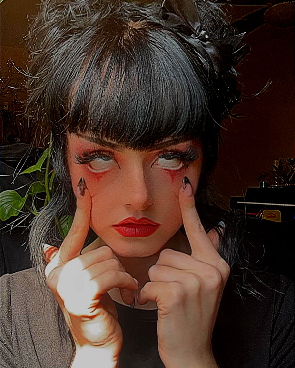 awnii_thezombiie instagram image archive image