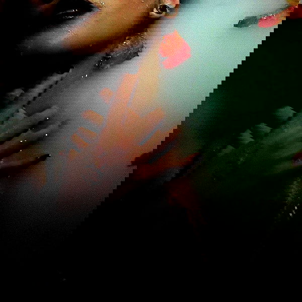 ayguldavlletova image ~ Altpins