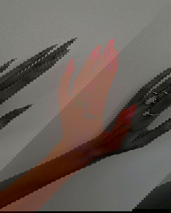 ayguldavlletova image ~ Altpins