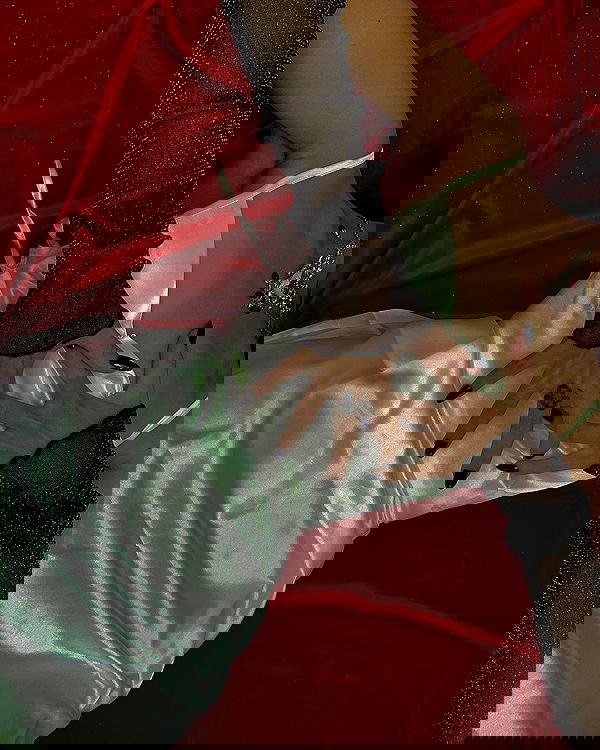 ayguldavlletova image ~ Altpins