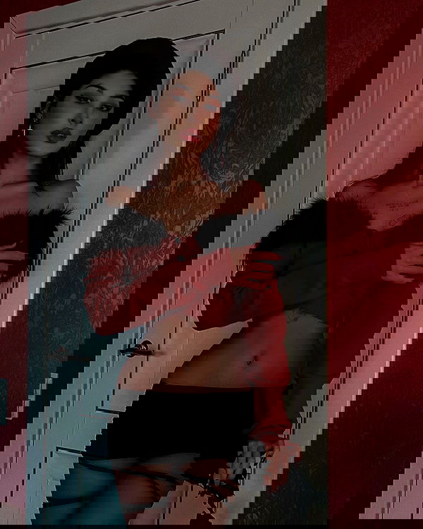 ayguldavlletova image ~ Altpins