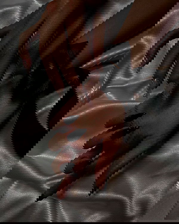 ayguldavlletova image ~ Altpins