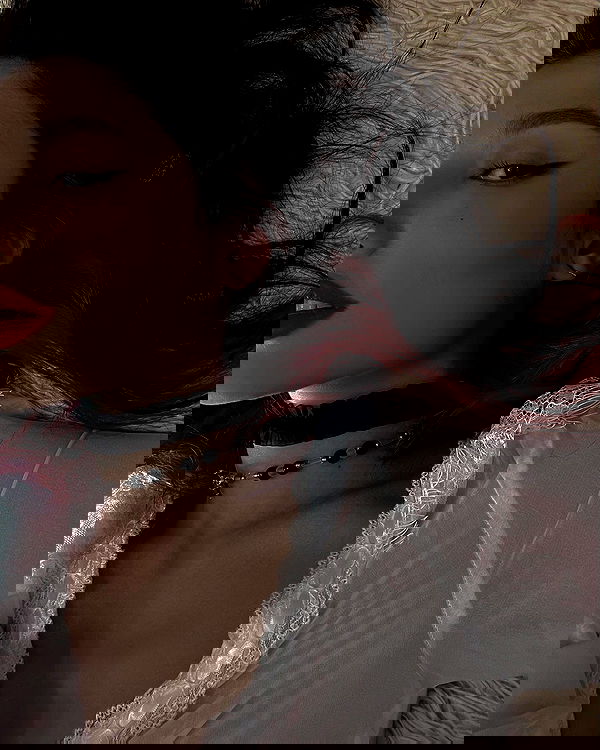 ayguldavlletova image ~ Altpins