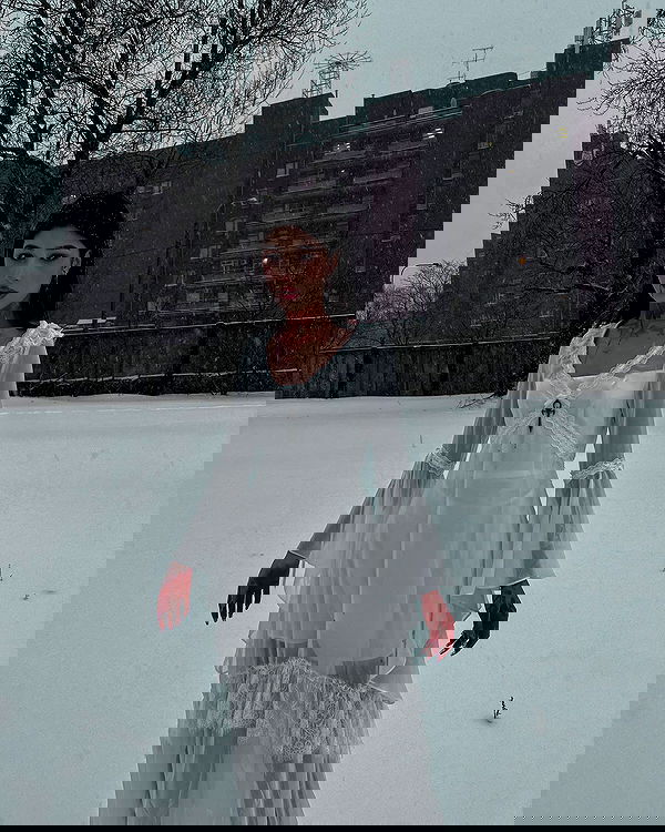 ayguldavlletova image ~ Altpins