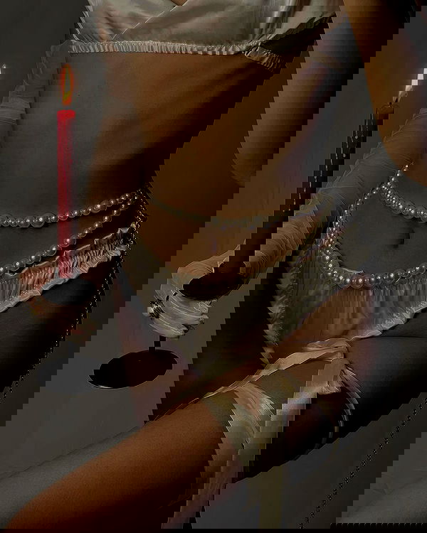 ayguldavlletova image ~ Altpins