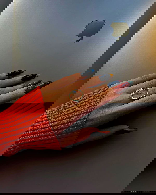 ayguldavlletova image ~ Altpins