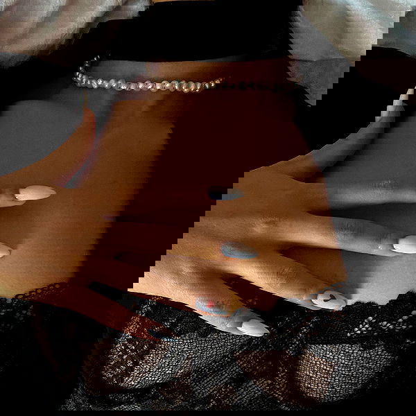 ayguldavlletova image ~ Altpins