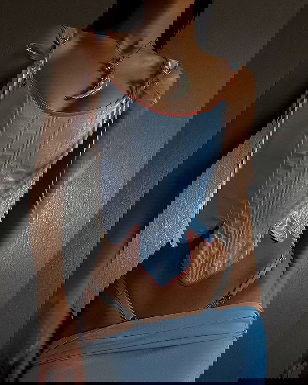 ayguldavlletova image ~ Altpins