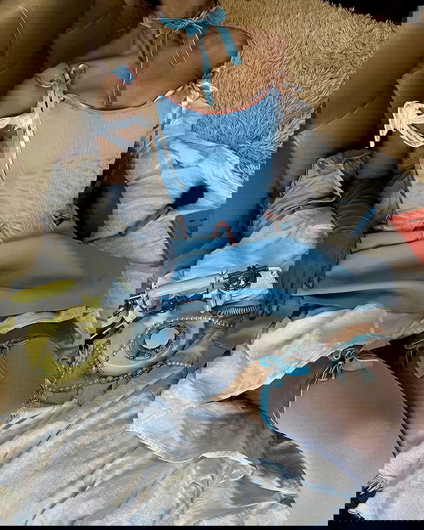 ayguldavlletova image ~ Altpins