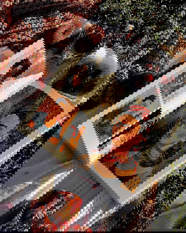 ayguldavlletova image ~ Altpins