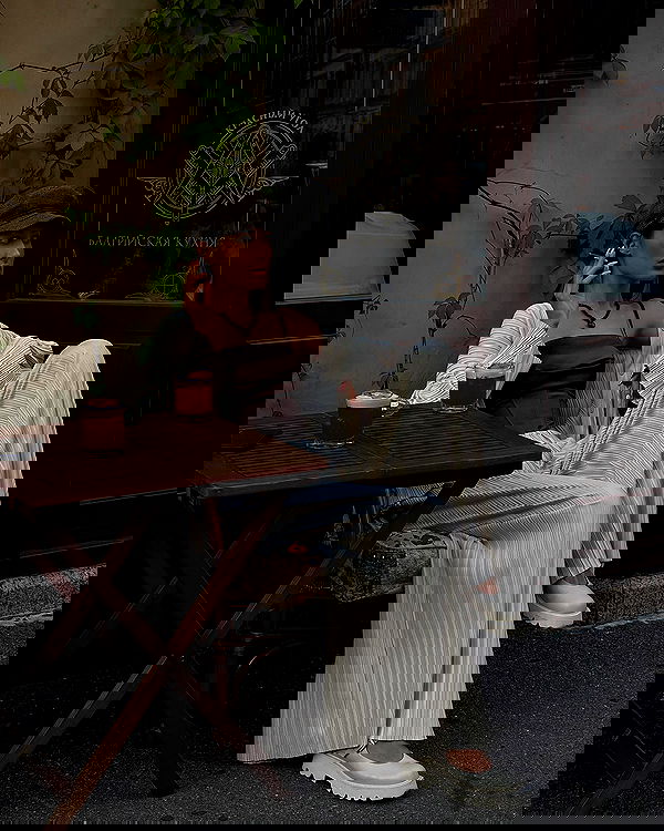 ayguldavlletova image ~ Altpins