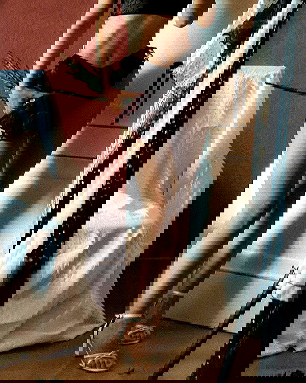 ayguldavlletova image ~ Altpins