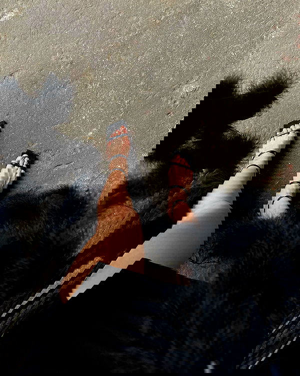 ayguldavlletova image ~ Altpins