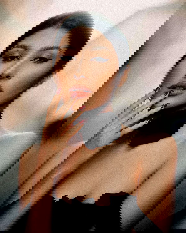 ayguldavlletova image ~ Altpins