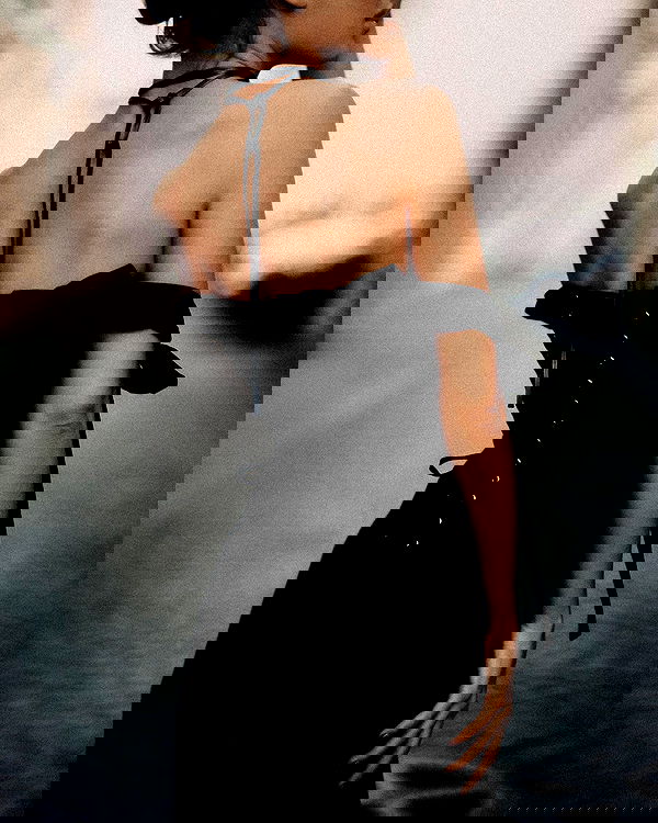 ayguldavlletova image ~ Altpins