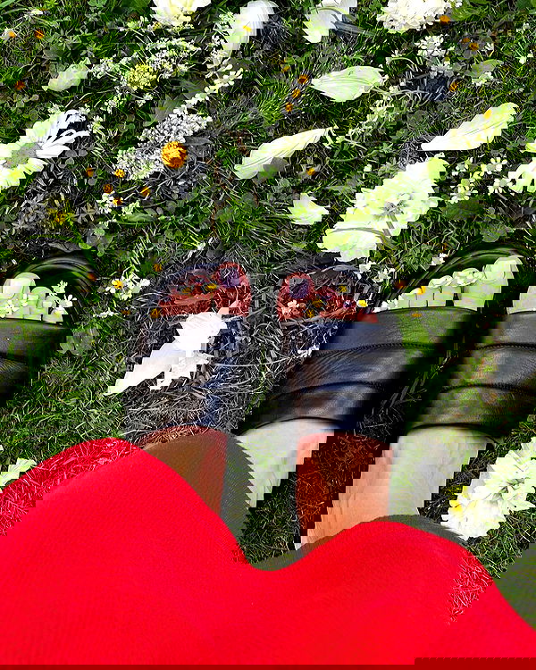 ayguldavlletova image ~ Altpins