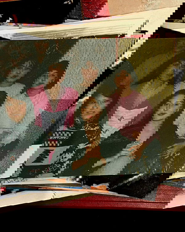 ayguldavlletova image ~ Altpins