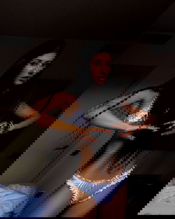 ayguldavlletova image ~ Altpins