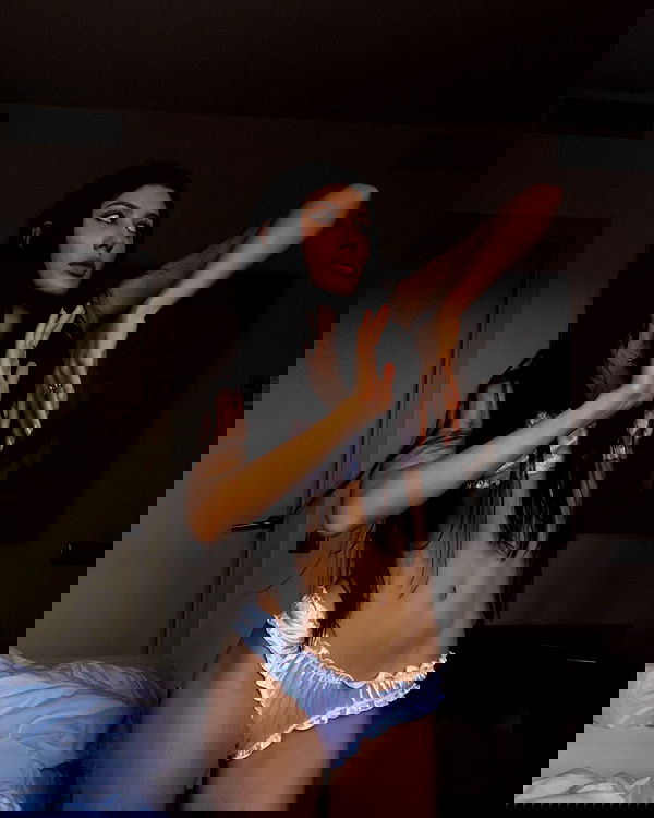 ayguldavlletova image ~ Altpins