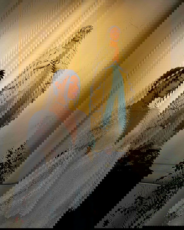 ayguldavlletova image ~ Altpins