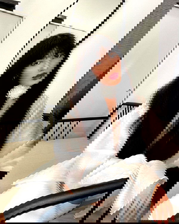 ayguldavlletova image ~ Altpins