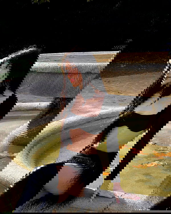 ayguldavlletova image ~ Altpins