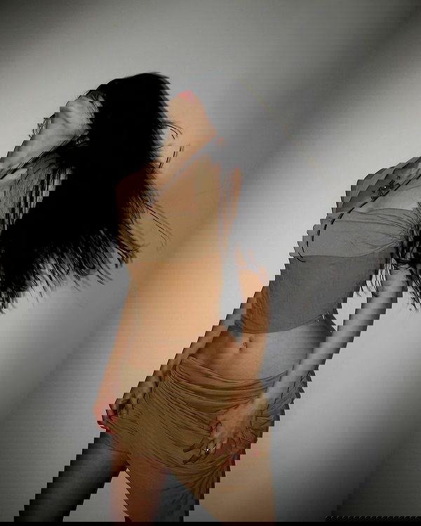 ayguldavlletova image ~ Altpins