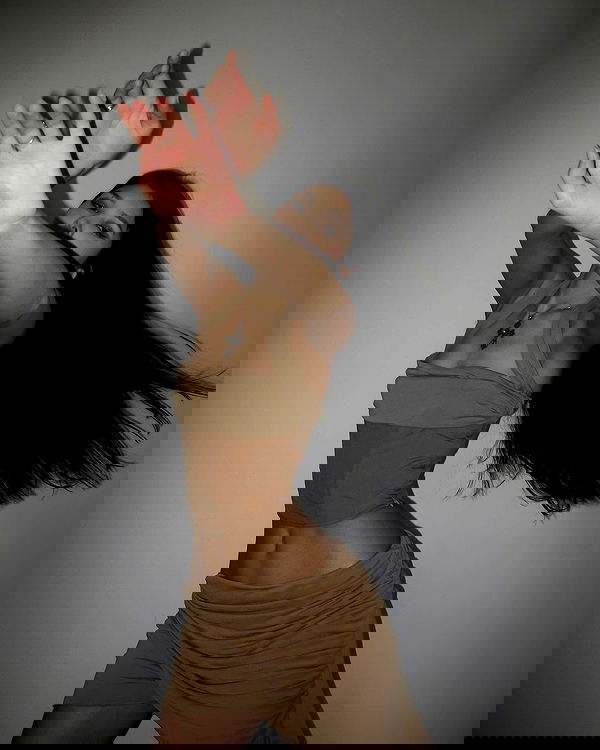 ayguldavlletova image ~ Altpins