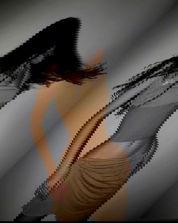 ayguldavlletova image ~ Altpins