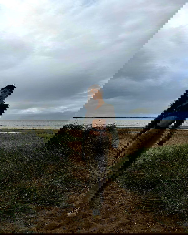 ayguldavlletova image ~ Altpins