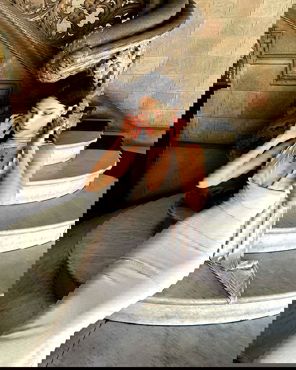 ayguldavlletova image ~ Altpins