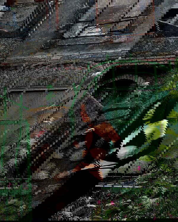 ayguldavlletova image ~ Altpins