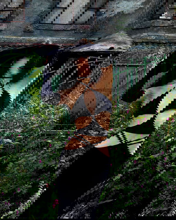 ayguldavlletova image ~ Altpins