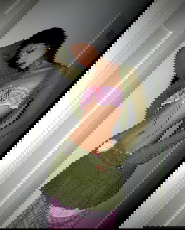 ayguldavlletova image ~ Altpins