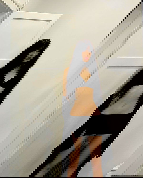 ayguldavlletova image ~ Altpins